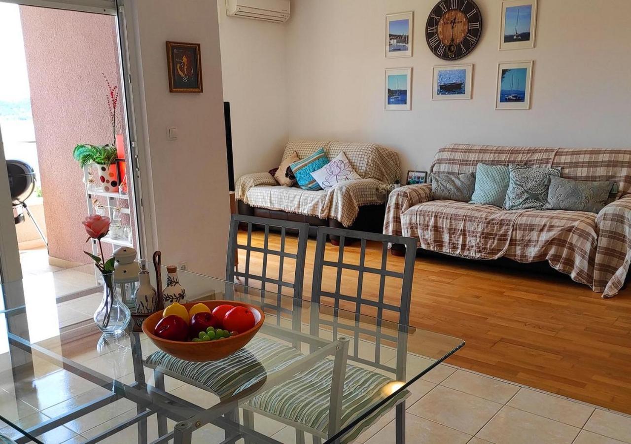 Apartment Idlerocks Trogir Eksteriør billede