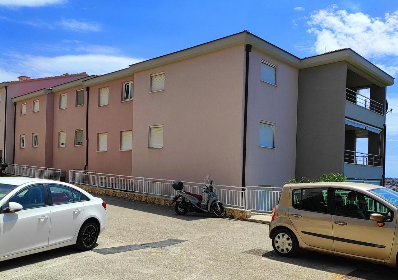 Apartment Idlerocks Trogir Eksteriør billede