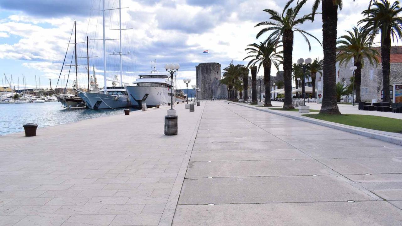 Apartment Idlerocks Trogir Eksteriør billede